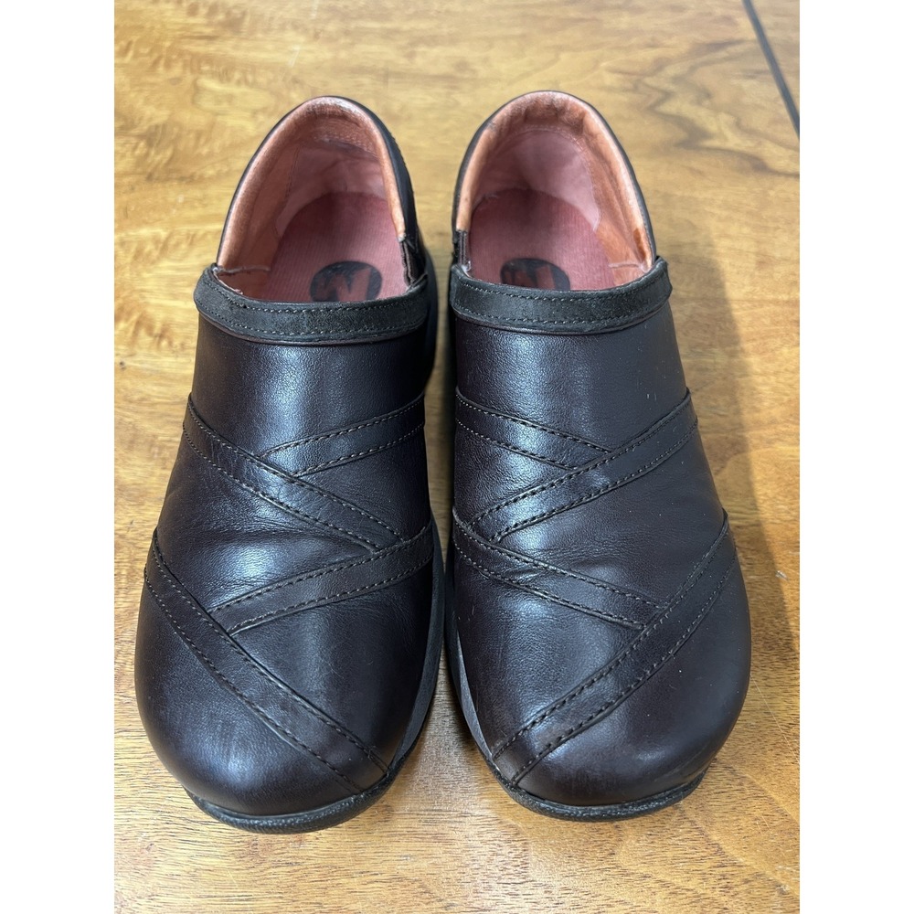 Merrell Women's 7.5 Primo Patch Leather Slip On Shoes J63796 Bug Brown Clogs